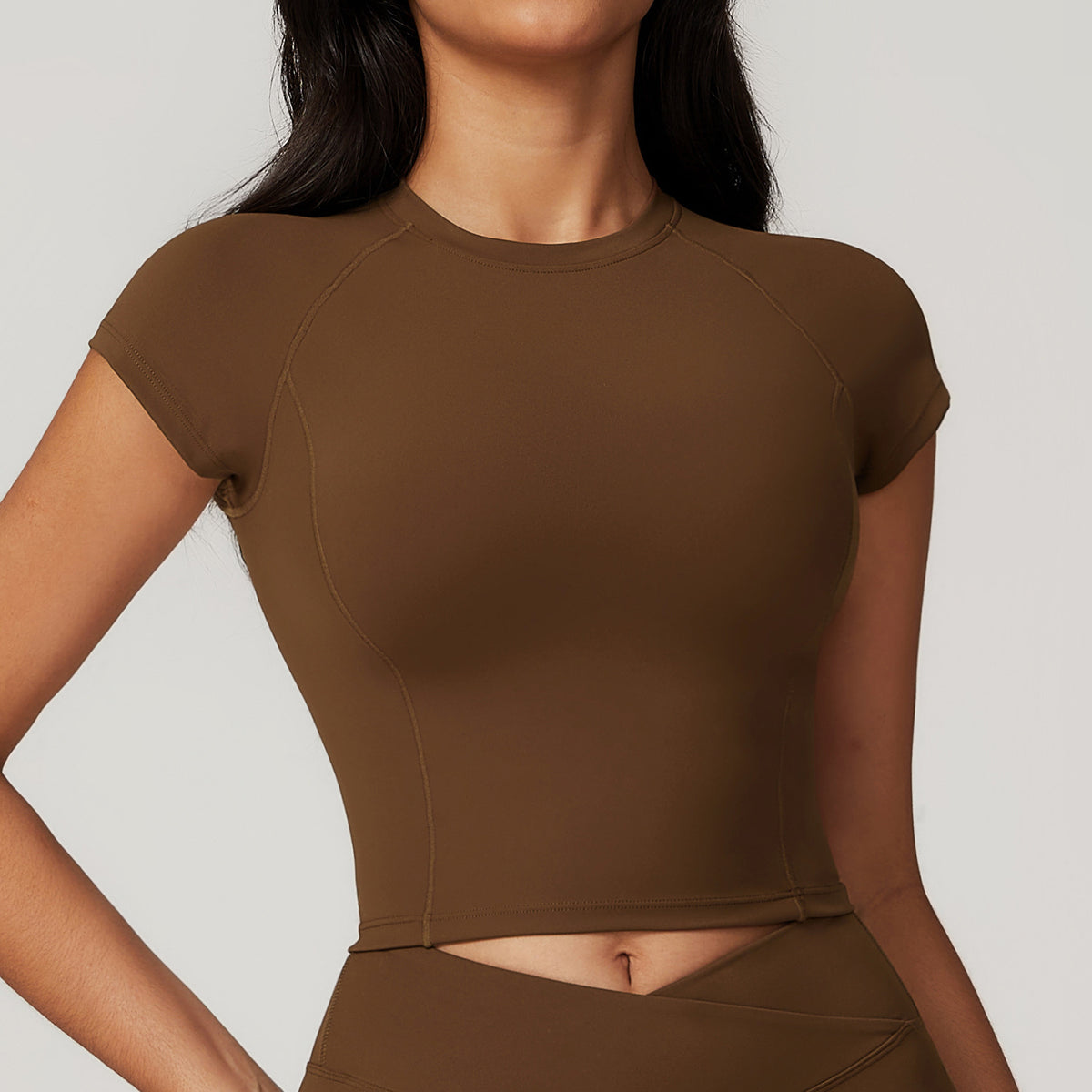 Lunéa Camiseta Deportiva Crop Manga Corta Ajustada Mujer Tejido Reciclado
